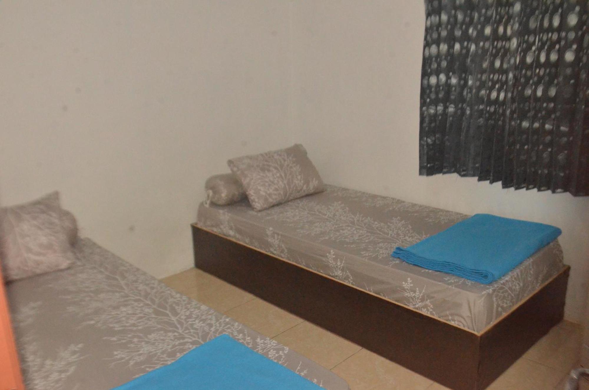 Baronda Guest House Sorong Extérieur photo
