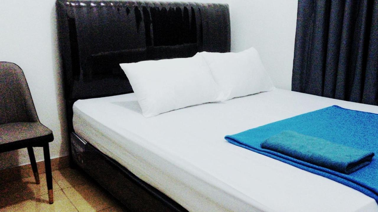 Baronda Guest House Sorong Extérieur photo